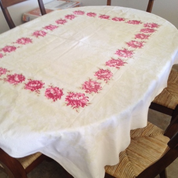 Vintage tablecloth - Picture 1 of 7